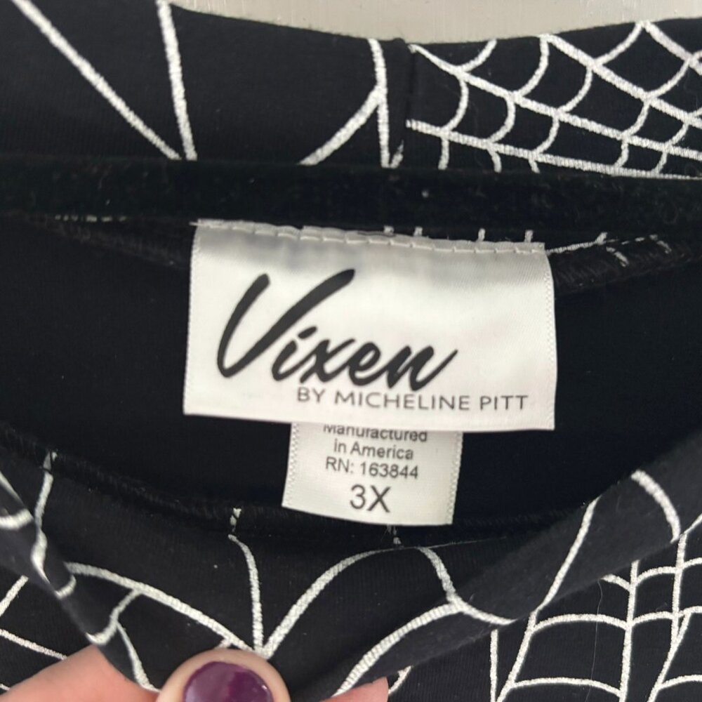 Bad Girl 3/4 Sleeve Top in Spider Web Print Size 3X - Vixen by Micheline Pit - Picture 4 of 5